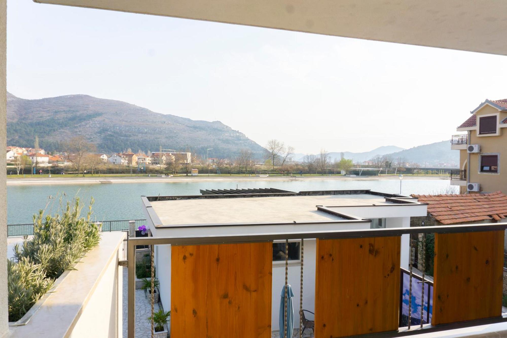 Herceg Vila トレビニエ 部屋 写真
